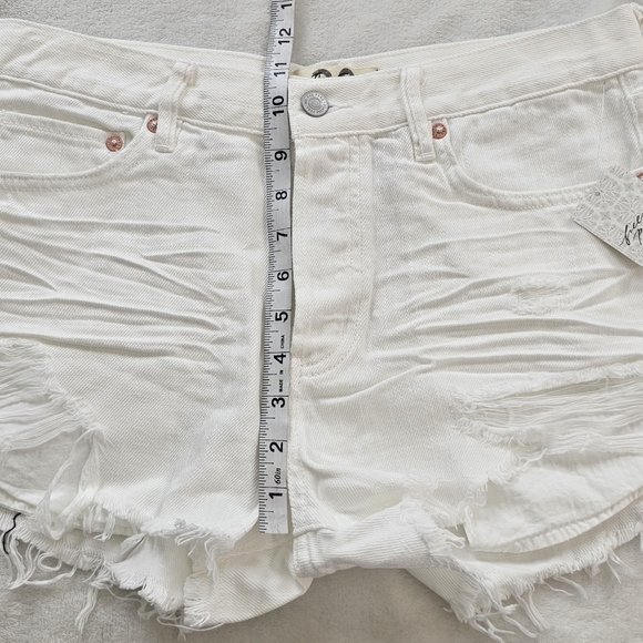 Free People Loving Good Vibrations Cutoff Shorts White Distressed Size 28 - Picture 8 of 11